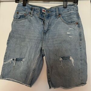 Levi's Women's Distressed Blue Denim Shorts Jorts 27” but fits small. 511 slim.